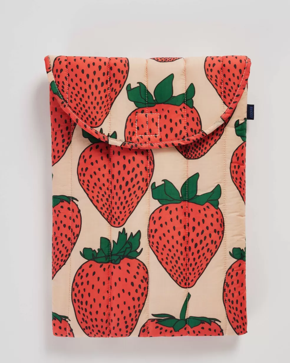 BAGS>Casa Clara 13" Laptop Sleeve Strawberry